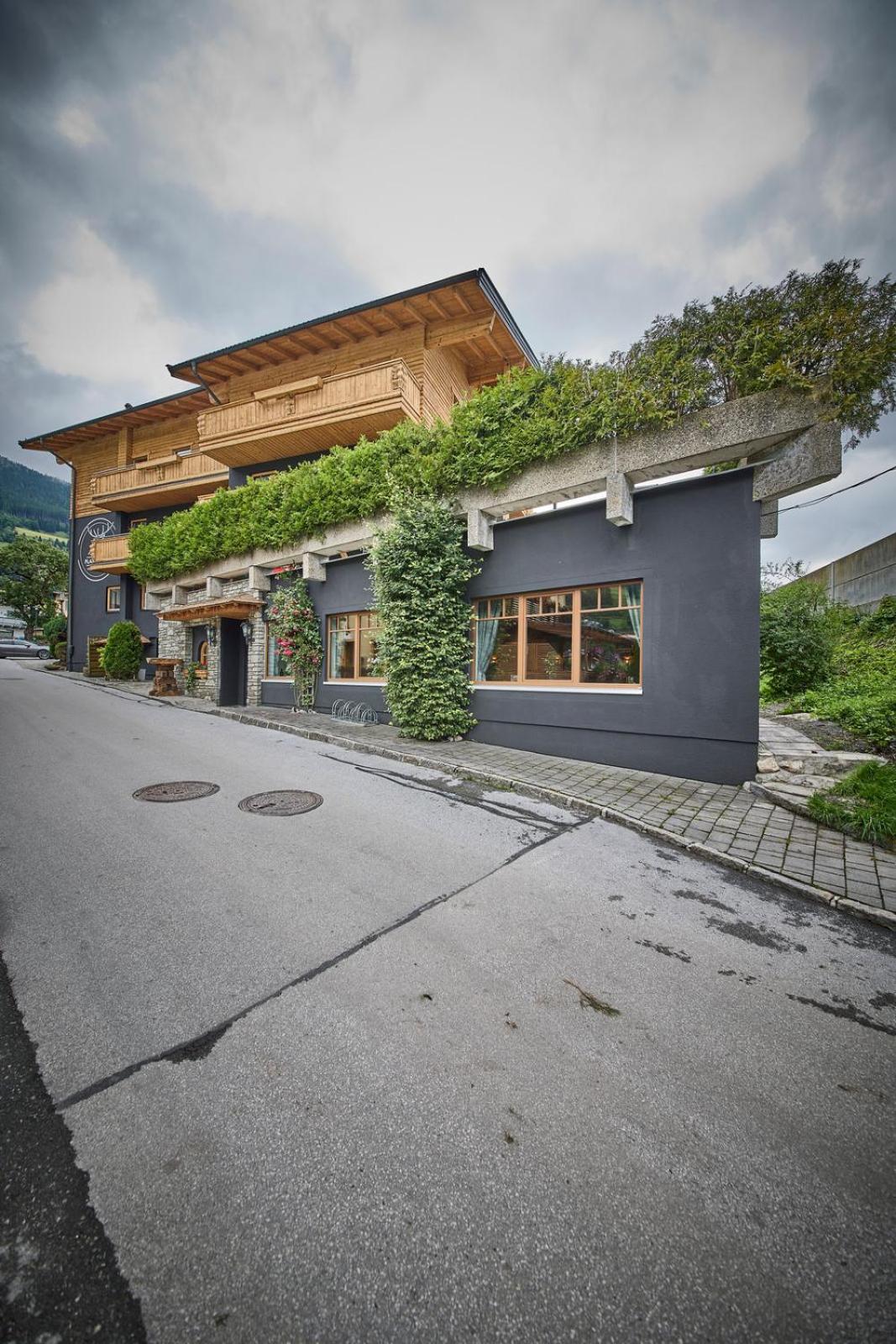 Platzhirsch Rooms - B&B - Self Check-In Piesendorf Luaran gambar