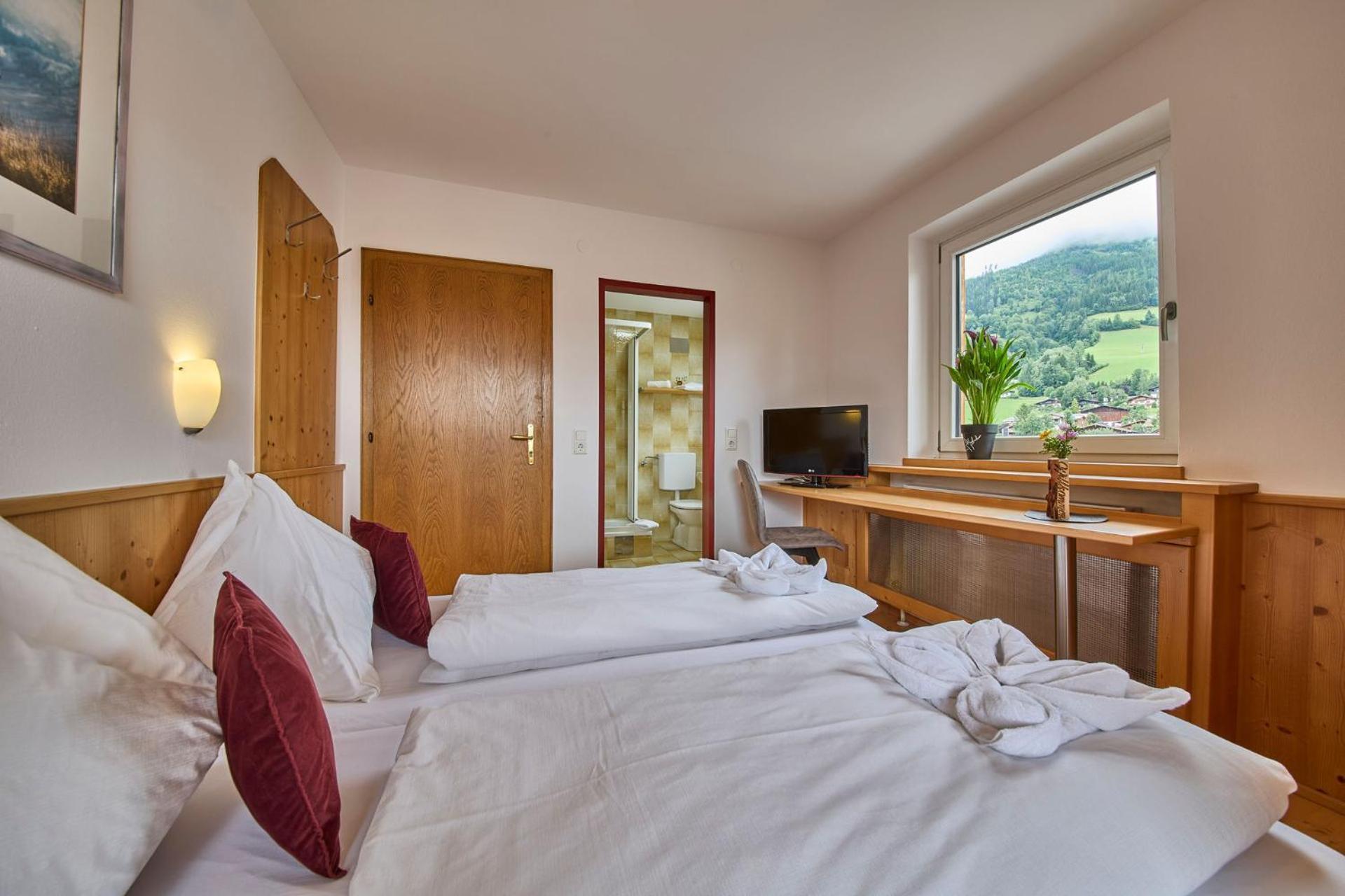 Platzhirsch Rooms - B&B - Self Check-In Piesendorf Luaran gambar
